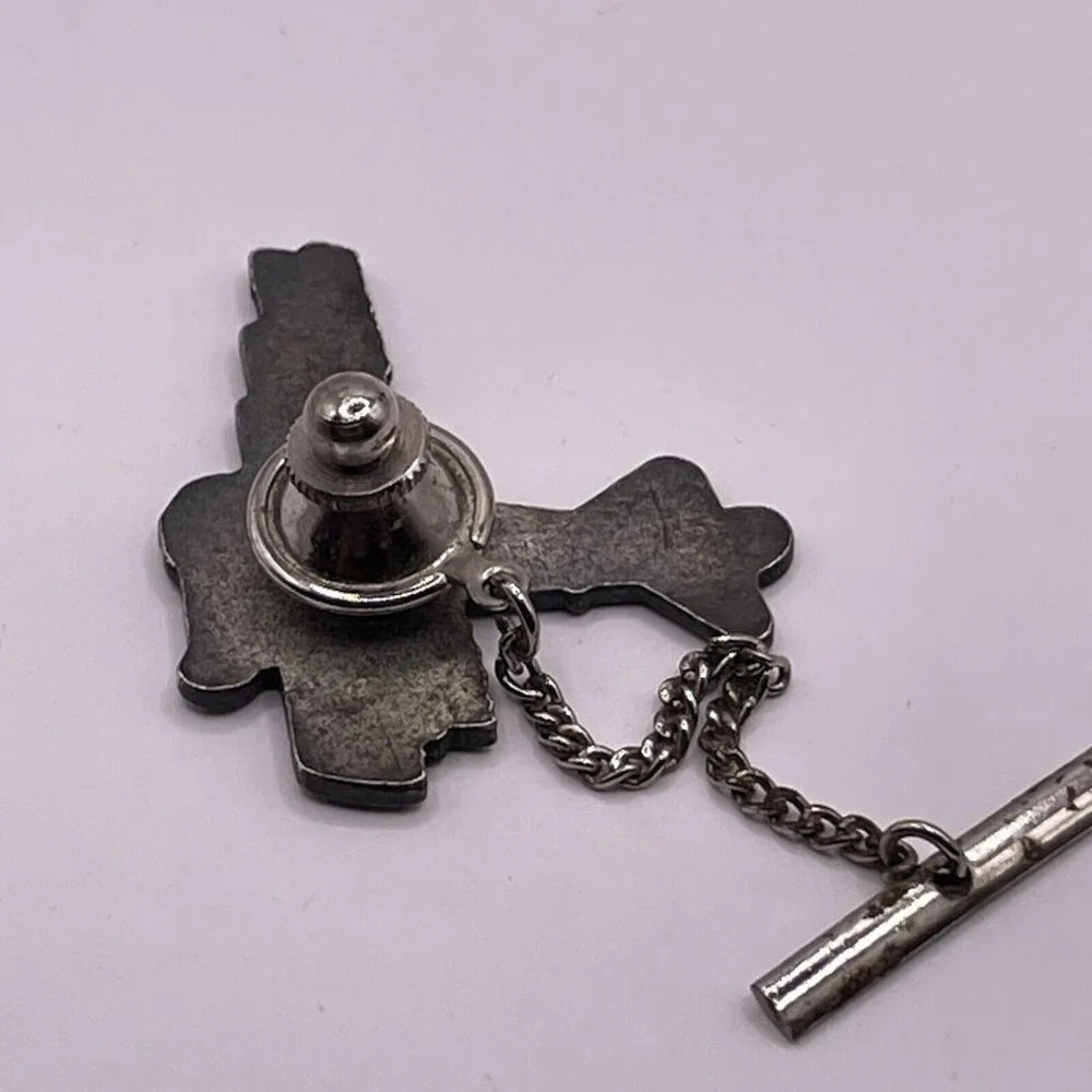 IRON CROSS WORLD WAR 1 FOKKER‎ TRI-PLANE RED PIN PINBACK SILVER TONE METAL VTG